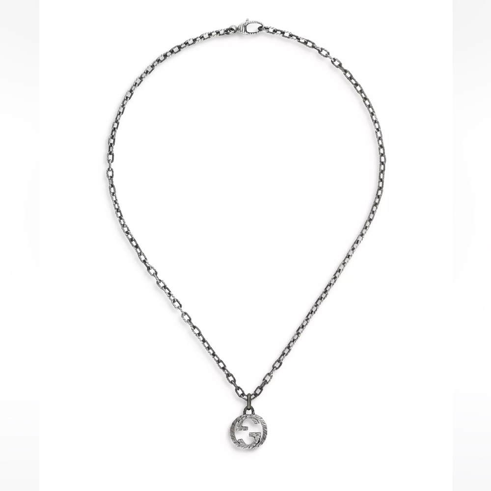 Gucci Sterling Silver Interlocking G pendant necklace
